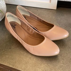 Blush color low wedge shoes